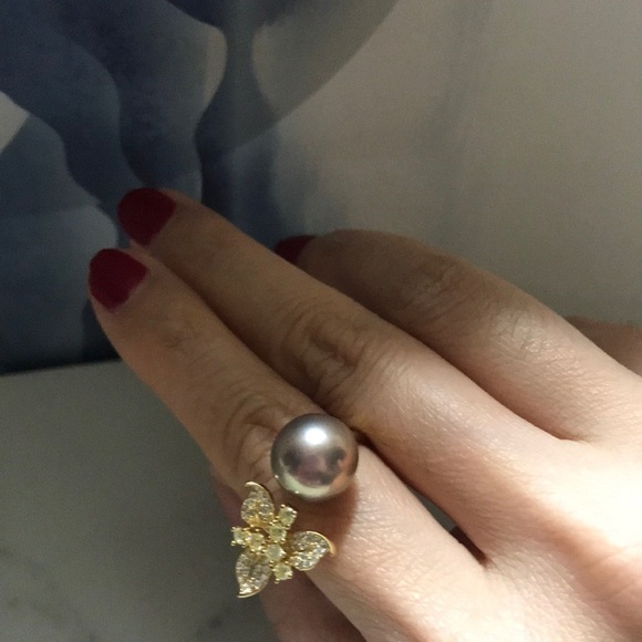 AAA 10.5mm Custom Made Genuine Pearl Clover Ring - Picture 8 of 15